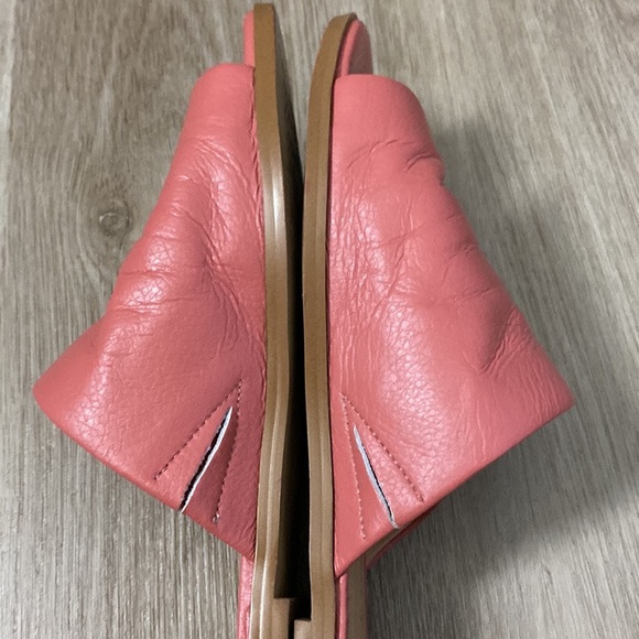 Violet & Red Noella Slides - Picture 7 of 12